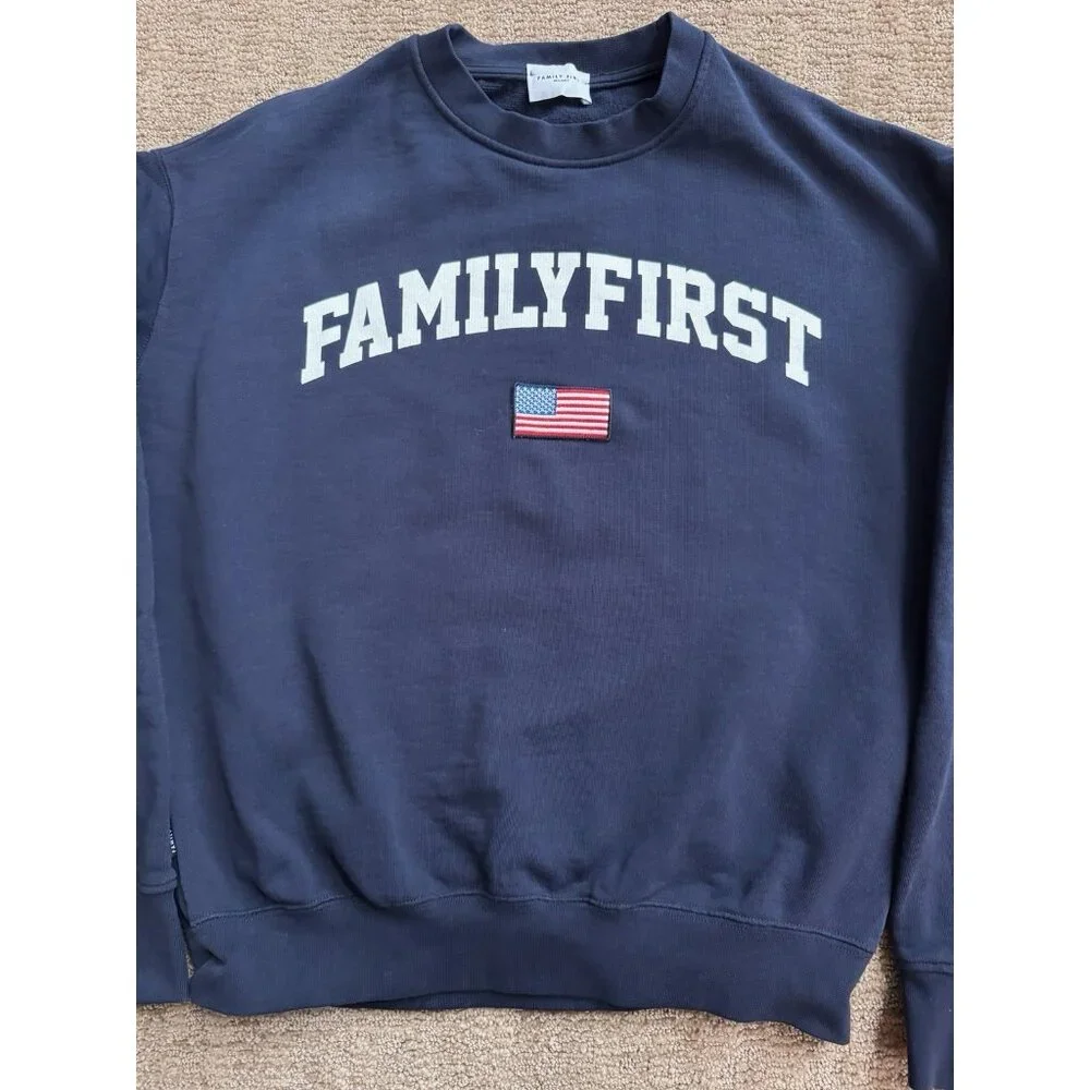 Family First Milano Navy Blue Crewneck  Sweatshirt American USA Flag S Italy - Picture 2 of 9